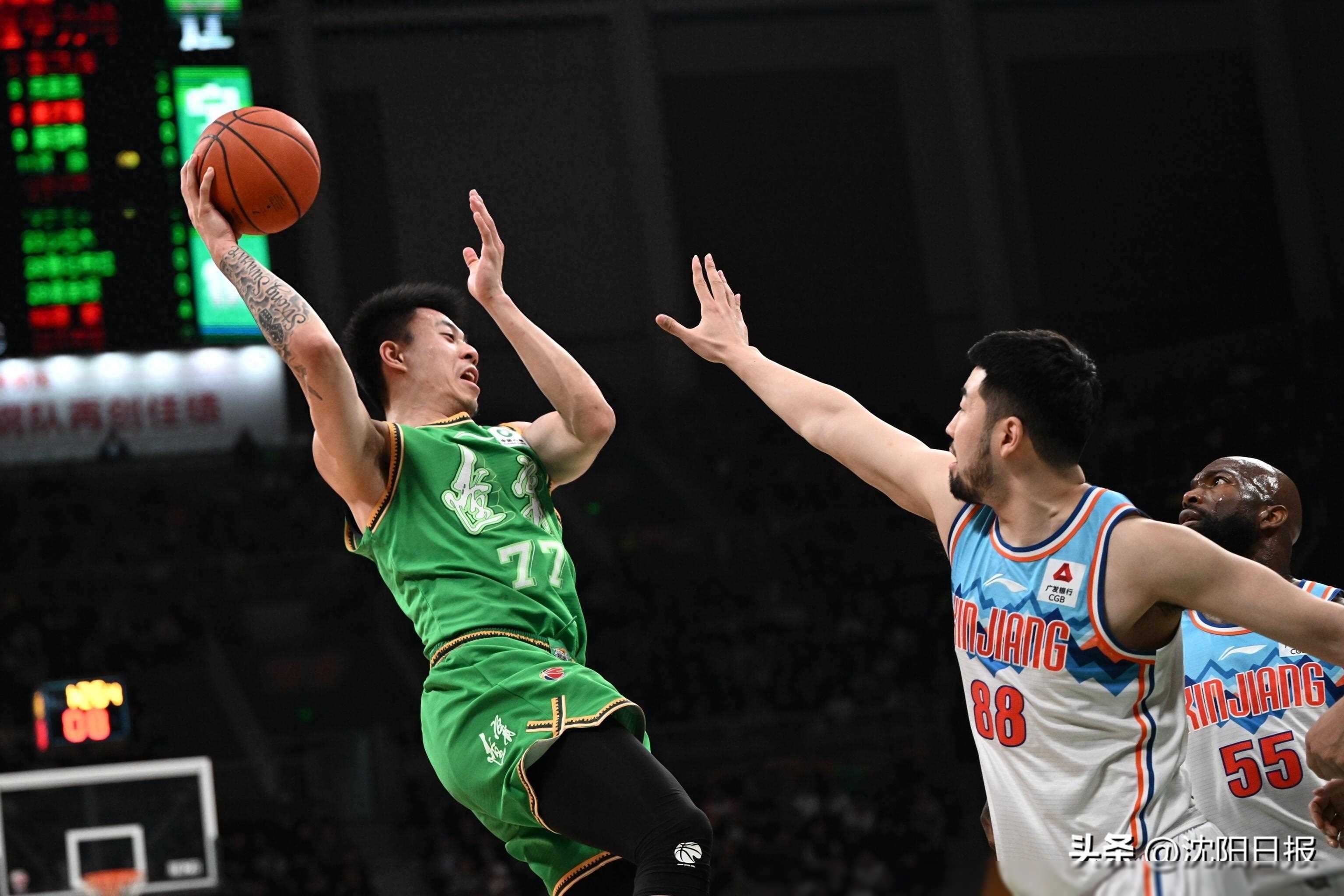 九游体育app-包含道格拉斯堡队主场力克对手赢得比赛的词条