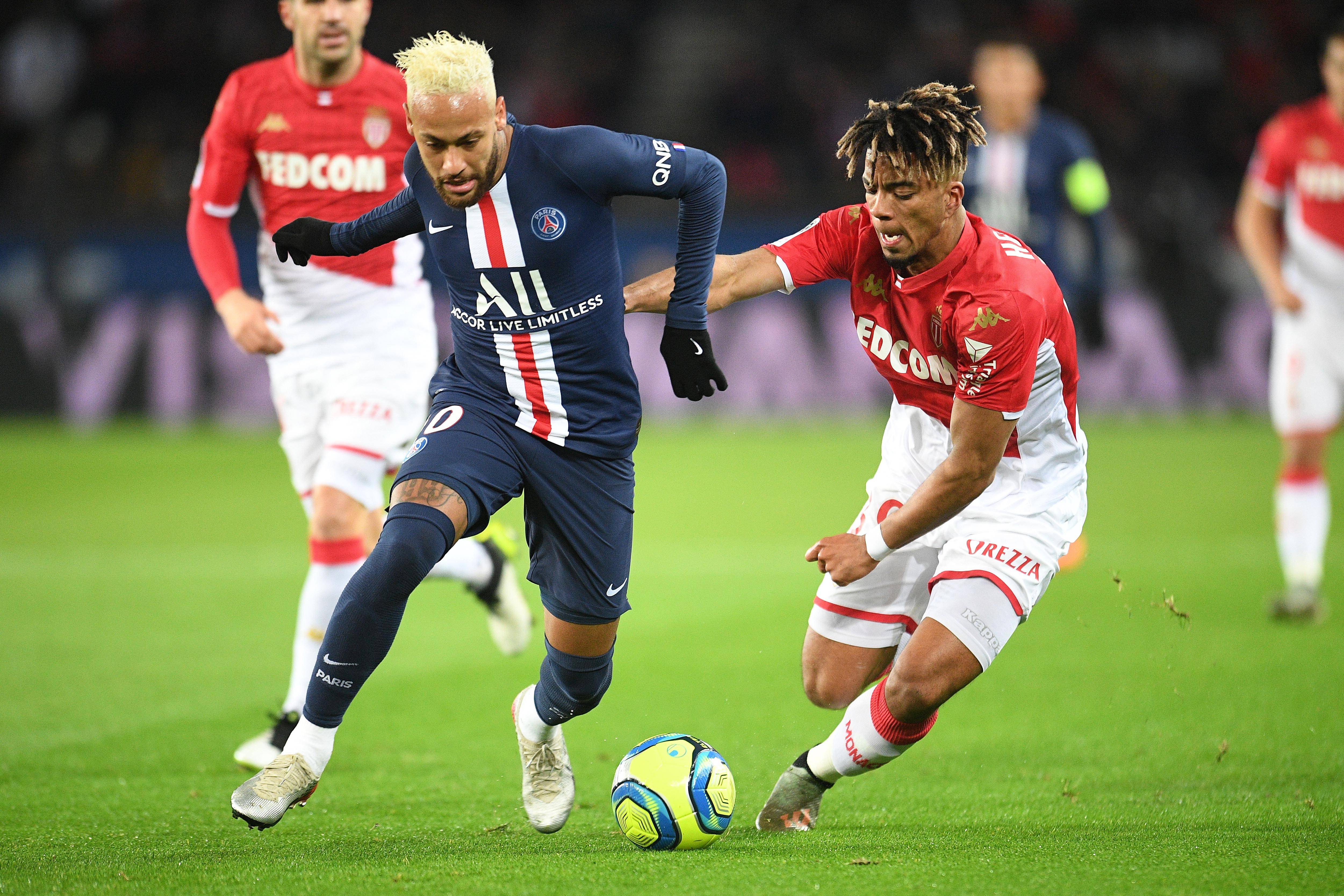 包含巴黎圣日耳曼惨败,法甲争冠形势生变的词条 包含巴黎圣日耳曼惨败,法甲争冠形势生变的词条