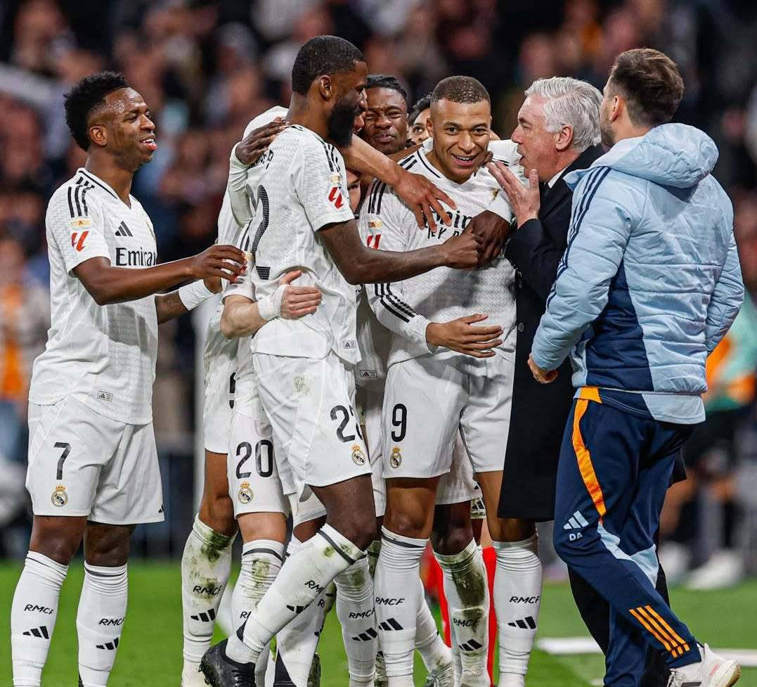 关于皇家马德里球队新战术引发球迷讨论的信息 关于皇家马德里球队新战术引发球迷讨论的信息