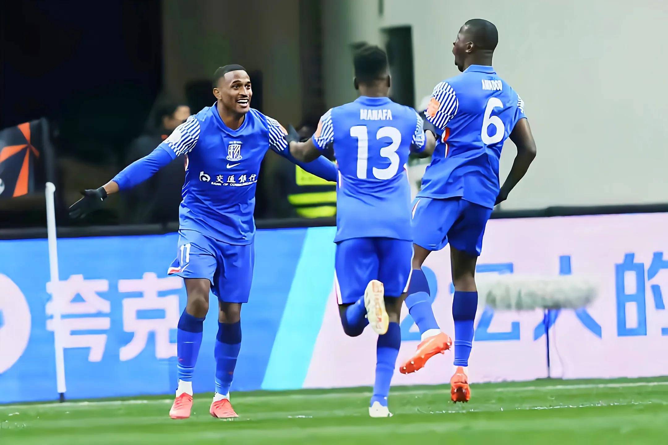 中日韩球队在亚冠赛事上交锋 中日韩球队在亚冠赛事上交锋