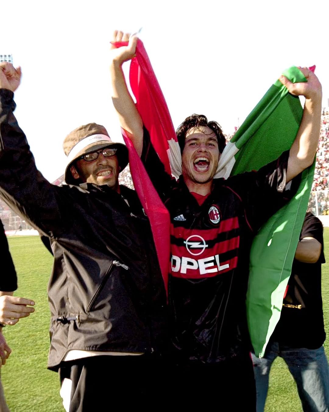 九游体育官方登录入口-世界级足球比赛点燃了球迷们对胜利的向往的简单介绍