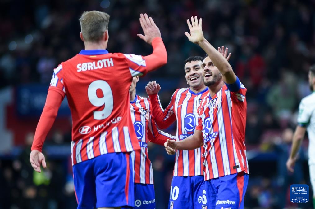 九游体育官网入口-西班牙队实力强劲，挺进欧国联半决赛