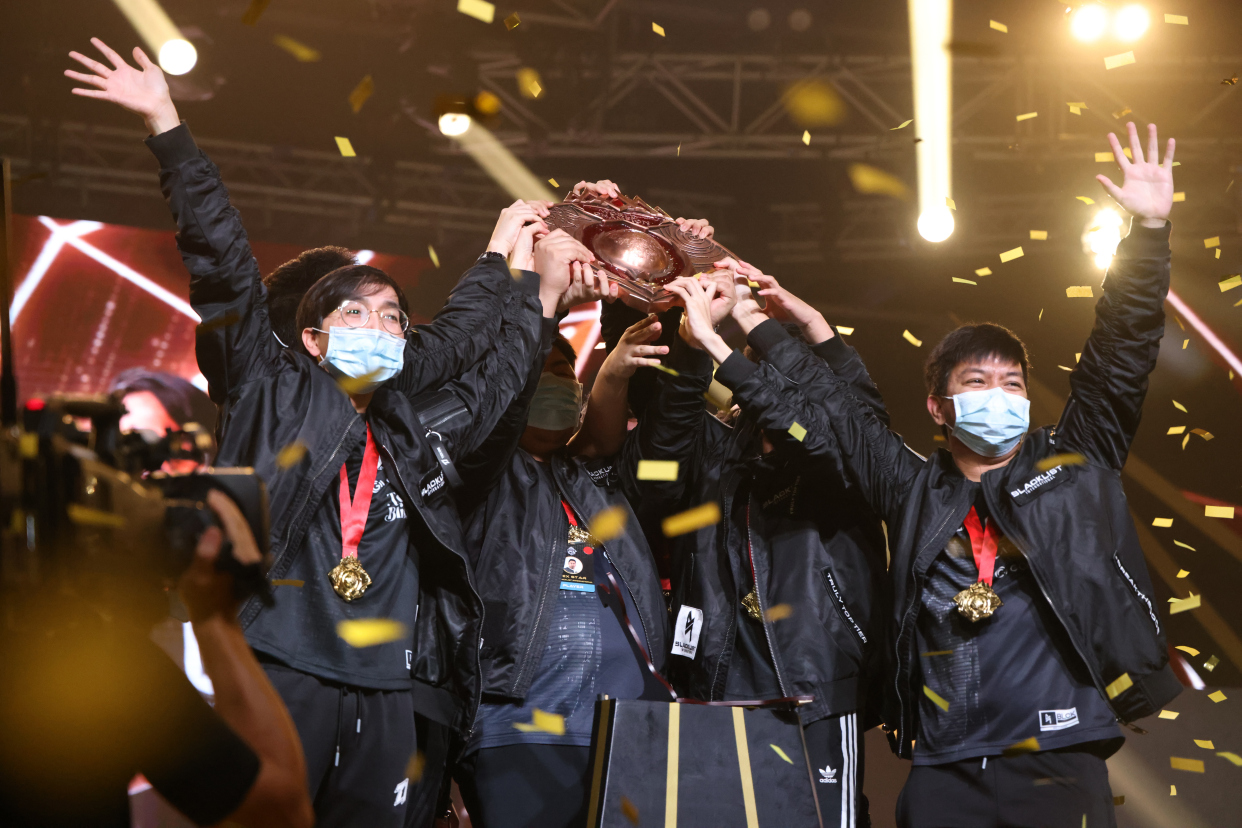 竞技场上激烈角逐，赛场上百花齐放