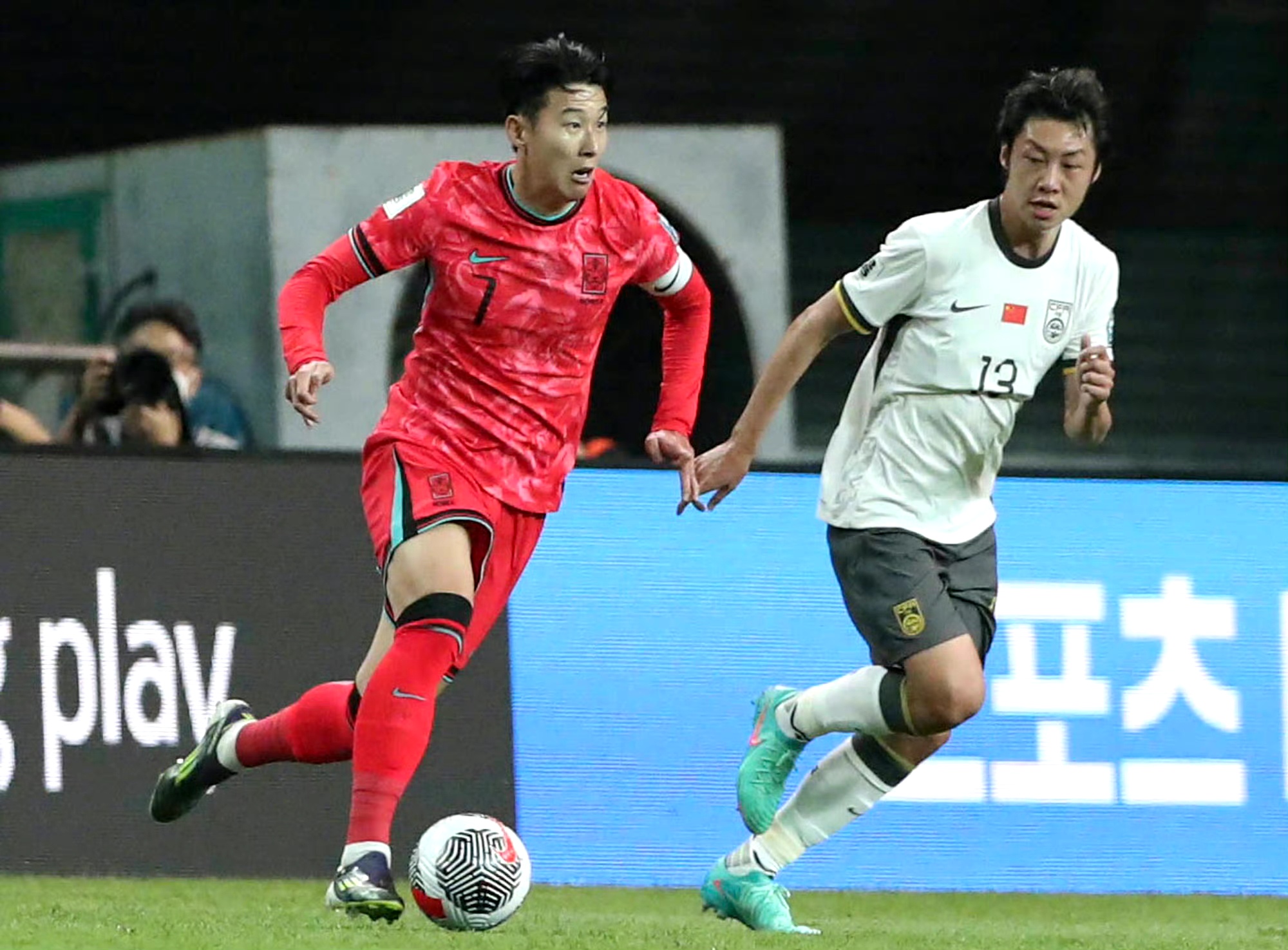 九游体育官方入口-包含双方实力对比，比赛势头难分高下的词条