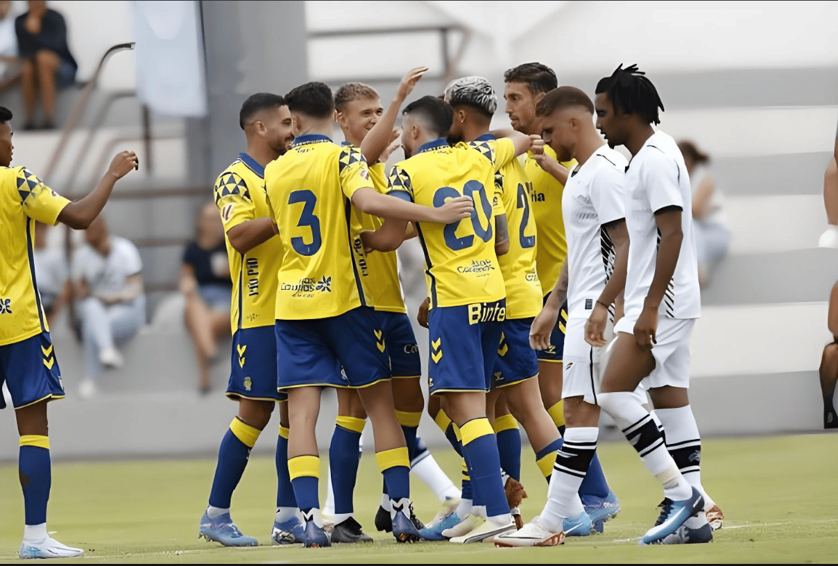 包含塞维利亚客场惨败，战绩持续低迷的词条