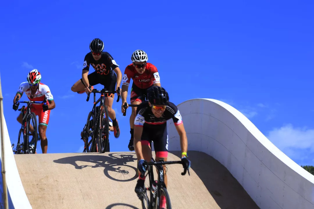 荷兰球队在国际比赛中斩获胜利