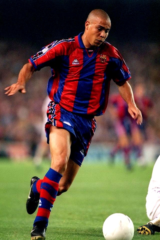 巴萨前锋破解对手防线，领先其他射手一步