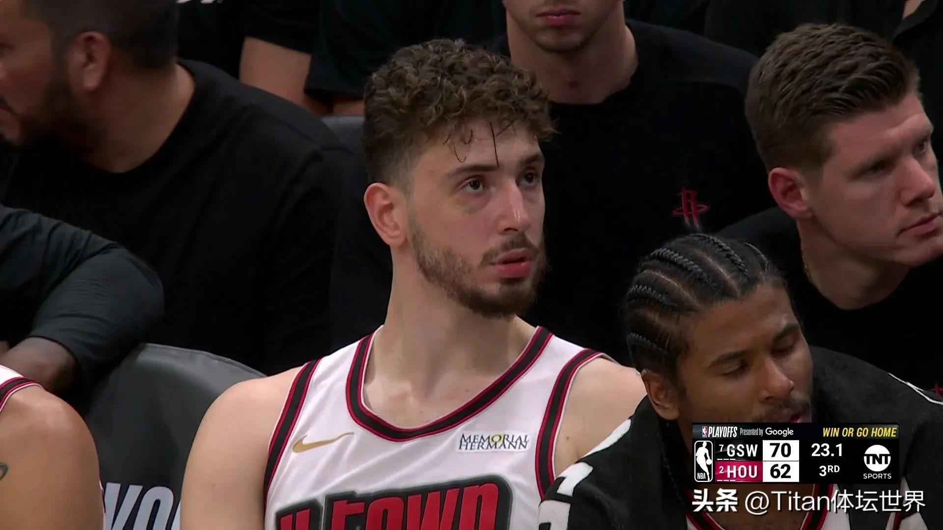 包含防守火力全开,球队成功晋级下一轮比赛的词条 包含防守火力全开,球队成功晋级下一轮比赛的词条