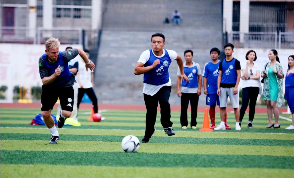 九游体育官网-关于沃尔夫斯堡足球队举办青训营，培养新人才的信息