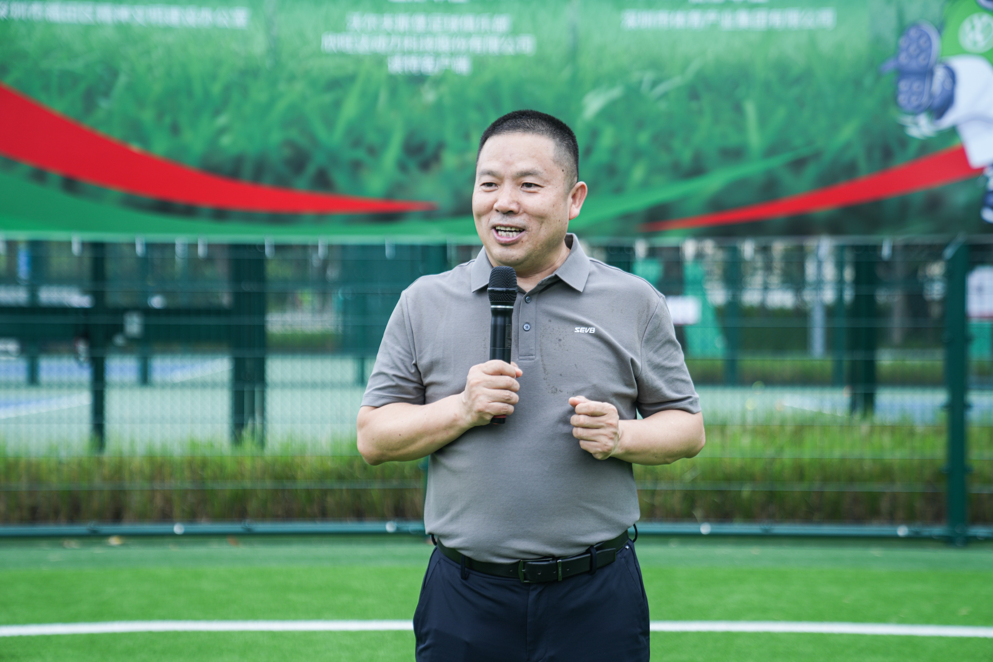 关于沃尔夫斯堡足球队举办青训营，培养新人才的信息