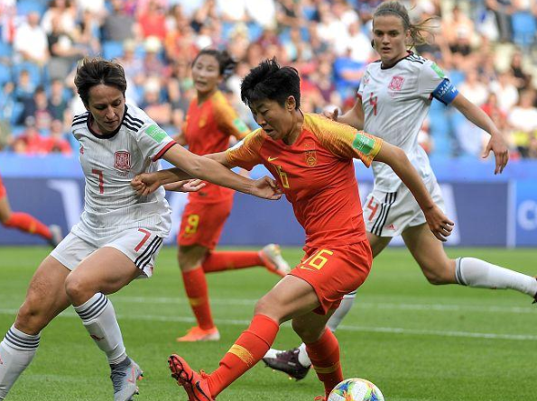 匈牙利队披荆斩棘，成功战胜对手晋级