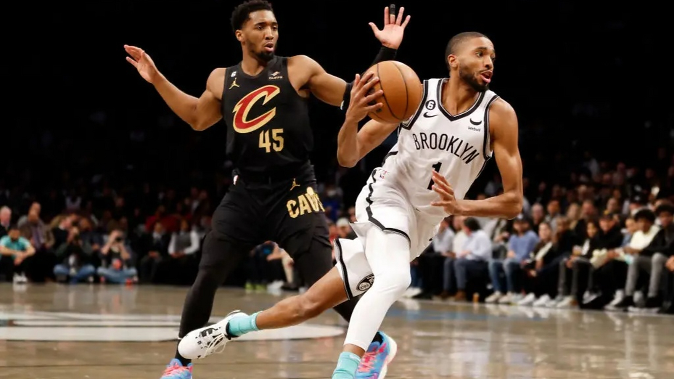 爵士击败篮网,米切尔独得全场最高分 爵士击败篮网,米切尔独得全场最高分