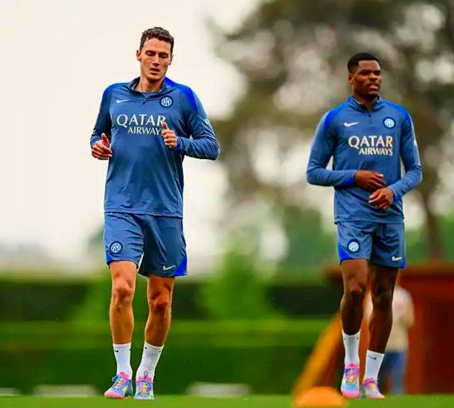 史诗级对决即将上演，足球世界惊艳注目的简单介绍