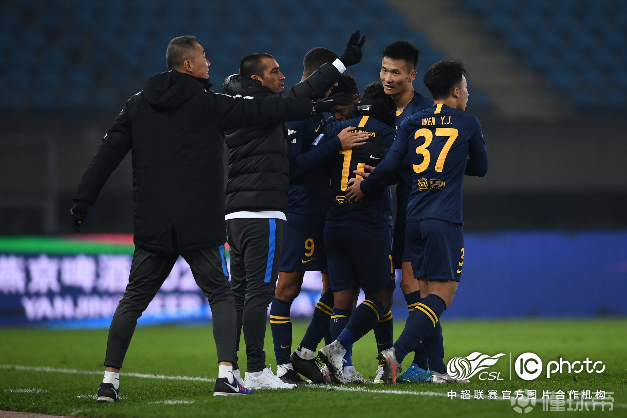 九游体育网页版-苏宁客场逆袭，憾负广州富力的简单介绍